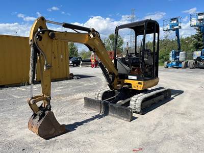 2015 Caterpillar 302.7D CR Mini Excavator Trackhoe Blade Aux Hyd Bucket bidadoo