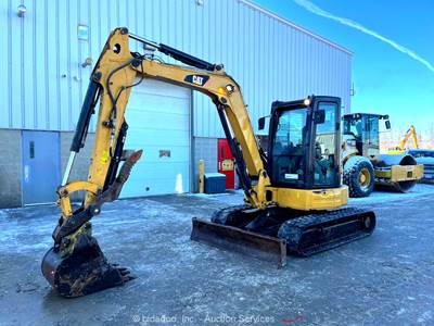 2017 Caterpillar 305.5E2 Mini Excavator A/C Cab Aux Hyd Thumb Bucket bidadoo