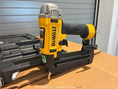 2020 Dewalt DWFP12233 Pneumatic Finish Brad Nailers Stapler Power Tool bidadoo