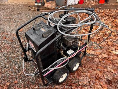 Mi-T-M HSP-3003-3MGH Portable 3,000 PSI Pressure Washer Hot Water bidadoo
