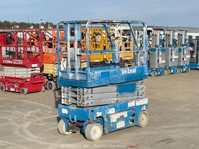 2017 Genie GS-1930 19' Electric Scissor Lift Man Aerial Platform Manlift bidadoo