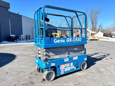 2015 Genie GS-1930 19' Electric Scissor Lift Man Aerial Platform 24v bidadoo