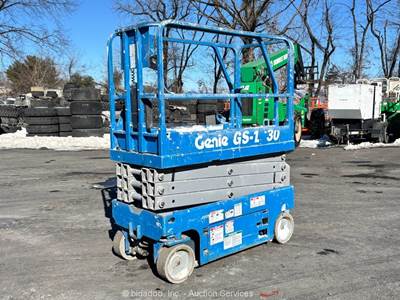 2015 Genie GS-1930 19' Electric Scissor Lift Man Aerial Work Platform bidadoo