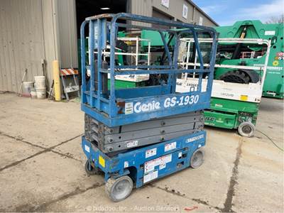 2017 Genie GS-1930 19' Electric Scissor Lift Mobile Aerial Work Platform bidadoo