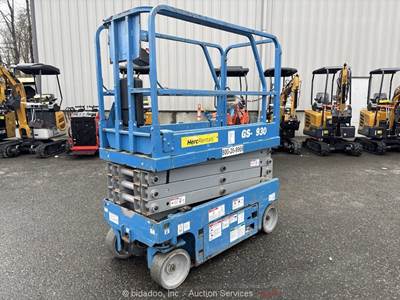 2018 Genie GS-1930 19' Electric Scissor Lift Mobile Aerial Work Platform bidadoo