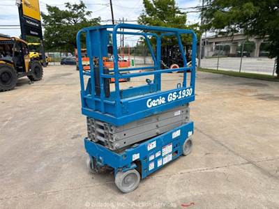2017 Genie GS-1930 19’ Electric Scissor Lift Man Aerial Platform -Parts/Repair