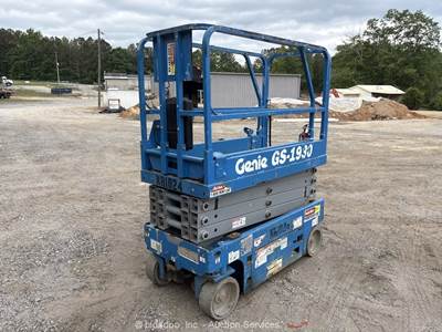 2019 Genie GS-1930 19' Electric Scissor Lift Mobile Aerial Work Platform bidadoo
