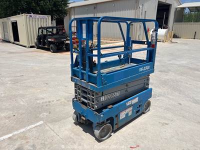 2018 Genie GS-1930 19' Electric Scissor Lift Mobile Aerial Work Platform bidadoo