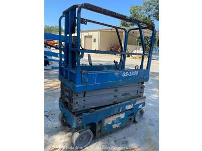 2017 Genie GS-1930 19' Electric Scissor Lift Man Aerial Work Platform bidadoo
