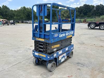 2018 Genie GS-1930 19' Electric Scissor Lift Man Aerial Work Platform bidadoo