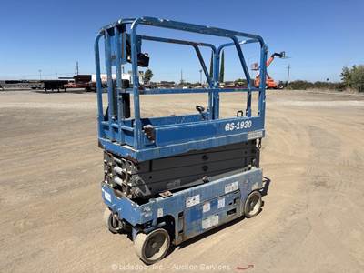 2018 Genie GS-1930 19' Electric Scissor Lift Man Aerial Platform Manlift bidadoo