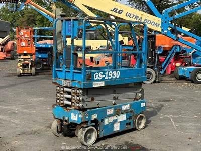 2016 Genie GS-1930 19' Electric Scissor Lift Man Aerial Platform bidadoo