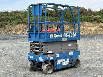 2016 Genie GS-1930 19' Electric Scissor Lift Man Aerial Platform 24V DC bidadoo