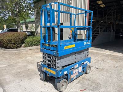 2021 Genie GS-1932 19’ Electric Scissor Lift Man Aerial Work Platform bidadoo