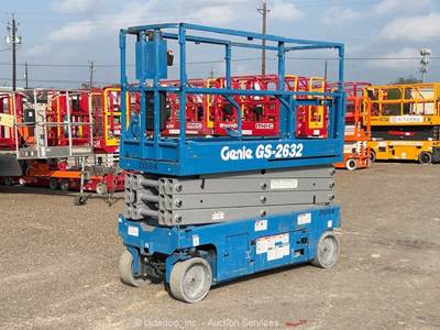 2017 Genie GS-2632 26' Electric Scissor Lift Man Aerial Platform Manlift bidadoo