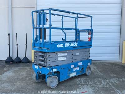 2017 Genie GS-2632 26' Electric Scissor Lift Man Aerial Platform Manlift bidadoo
