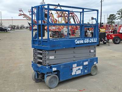 2013 Genie GS-2632 26' Electric Scissor Lift Man Aerial Platform Manlift bidadoo