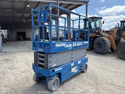 2017 Genie GS-2632 26' Electric Scissor Lift Man Aerial Platform Manlift bidadoo