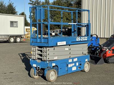 2017 Genie GS-2632 26' Electric Scissor Lift Man Aerial Platform Manlift bidadoo