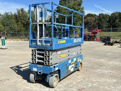 2018 Genie GS-2632 26' Electric Scissor Lift Man Aerial Platform Manlift bidadoo