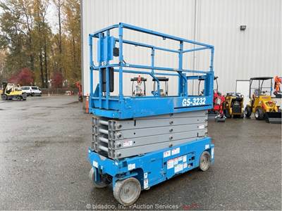 2017 Genie GS-3232 32' Electric Scissor Lift Man Aerial Platform Manlift bidadoo