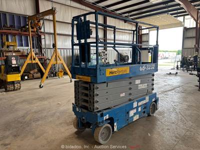2018 Genie GS-3232 32’ Electric Scissor Lift Man Aerial Platform Manlift bidadoo