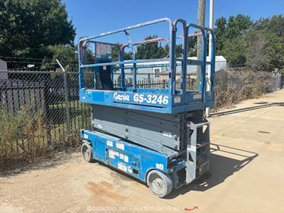 2014 Genie GS-3246 32’ Electric Scissor Lift Man Aerial Platform -Parts/Repair