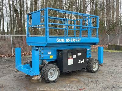 2014 Genie GS3369RT 33' 4WD Rough Terrain Scissor Lift Man Aerial Diesel bidadoo