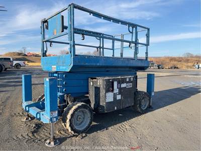 2016 Genie GS-3369 RT 33' 4WD Diesel Rough Terrain Scissor Lift Platform bidadoo