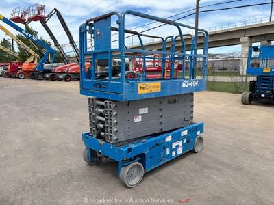 2018 Genie GS-4047 40' Electric Scissor Lift Mobile Aerial Work Platform bidadoo