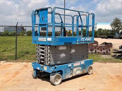 2017 Genie GS-4047 40' Electric Scissor Lift Man Aerial Platform Manlift bidadoo