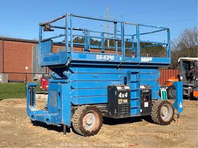2016 Genie GS5390 53' 4WD Diesel Rough Terrain Scissor Lift Man Aerial bidadoo