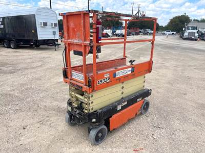 2018 JLG 1932 R 19' Electric Scissor Lift Man Aerial Platform 24 Volt bidadoo