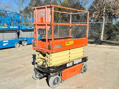 2018 JLG 1932R 19' Electric Scissor Lift Man Aerial Platform 24 Volt bidadoo