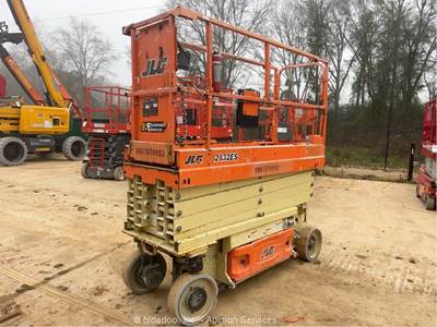 2017 JLG 2632ES 25' Electric Scissor Lift Man Aerial Platform bidadoo -Repair