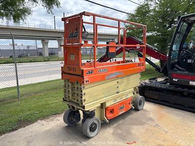 2017 JLG 2632ES 26’ Electric Scissor Lift Manlift Aerial Platform -Parts/Repair