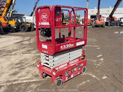 2020 MEC 1330SE 13' Electric Scissor Lift Man Aerial Platform Manlift bidadoo