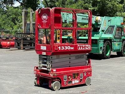 2017 MEC 1330SE 13' Electric Scissor Lift Man Aerial Platform 24 V DC bidadoo