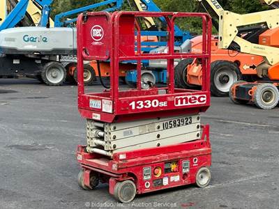 2017 MEC 1330SE 13' Electric Scissor Lift Man Aerial Platform Manlift bidadoo