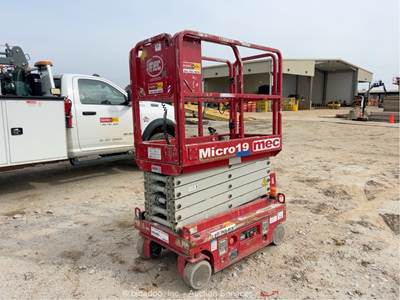 2019 MEC Micro 19 19' Electric Scissor Lift Man Aerial Work Platform bidadoo