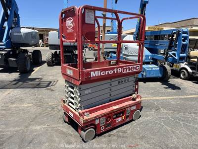 2018 MEC Micro 19 19' Electric Scissor Lift Mobile Aerial Work Platform bidadoo