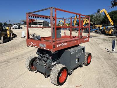 2018 Skyjack SJ6826 RT 26' 4WD Diesel Rough Terrain Scissor Lift Man bidadoo