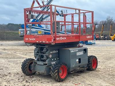 2017 Skyjack 6832RT 32' 4WD Diesel Rough Terrain Scissor Lift Man -Parts/Repair
