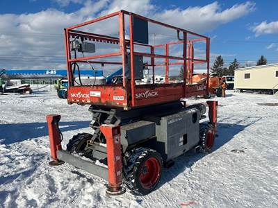 2015 Skyjack SJ6832 RT 32' 4WD Dual Fuel Rough Terrain Scissor Lift Man bidadoo