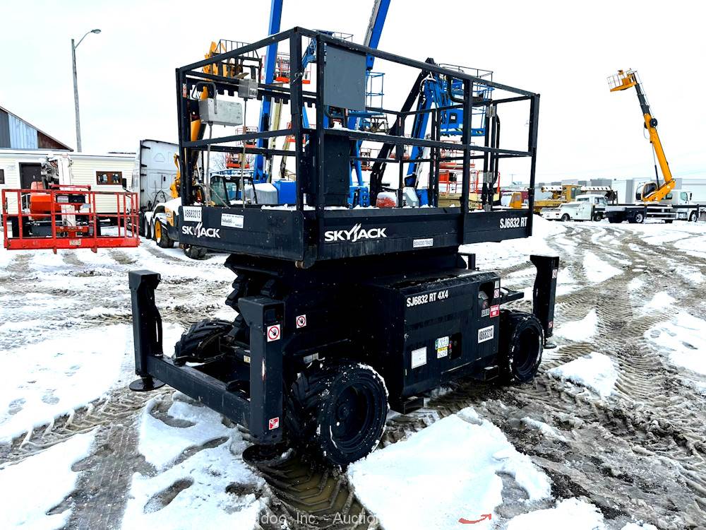 2014 Skyjack SJ6832RT 32' 4WD Dual Fuel Rough Terrain Scissor Lift Man ...