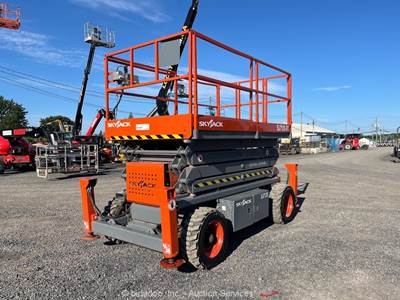 2006 Skyjack SJ7135 35' 4WD Dual Fuel Rough Terrain Scissor Man bidadoo -Repair