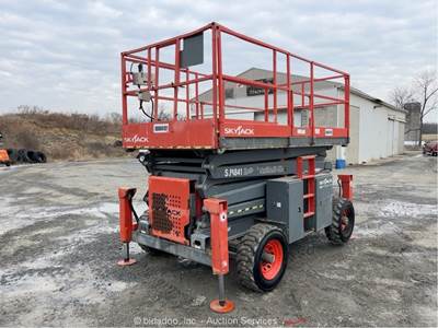 2015 Skyjack SJ8841 RT 41' 4WD Diesel Rough Terrain Scissor Lift Man bidadoo