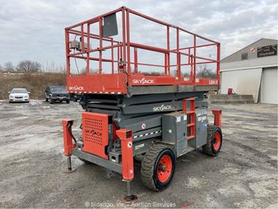 2016 Skyjack SJ8841 RT 41' 4WD Diesel Rough Terrain Scissor Lift Man bidadoo