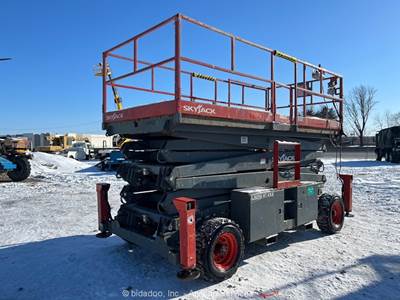 2015 Skyjack SJ9250RT 50' 4WD Diesel Rough Terrain Scissor Lift Platform bidadoo