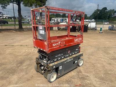 2018 Skyjack SJIII-3219 19’ Electric Scissor Lift Man Aerial Platform bidadoo